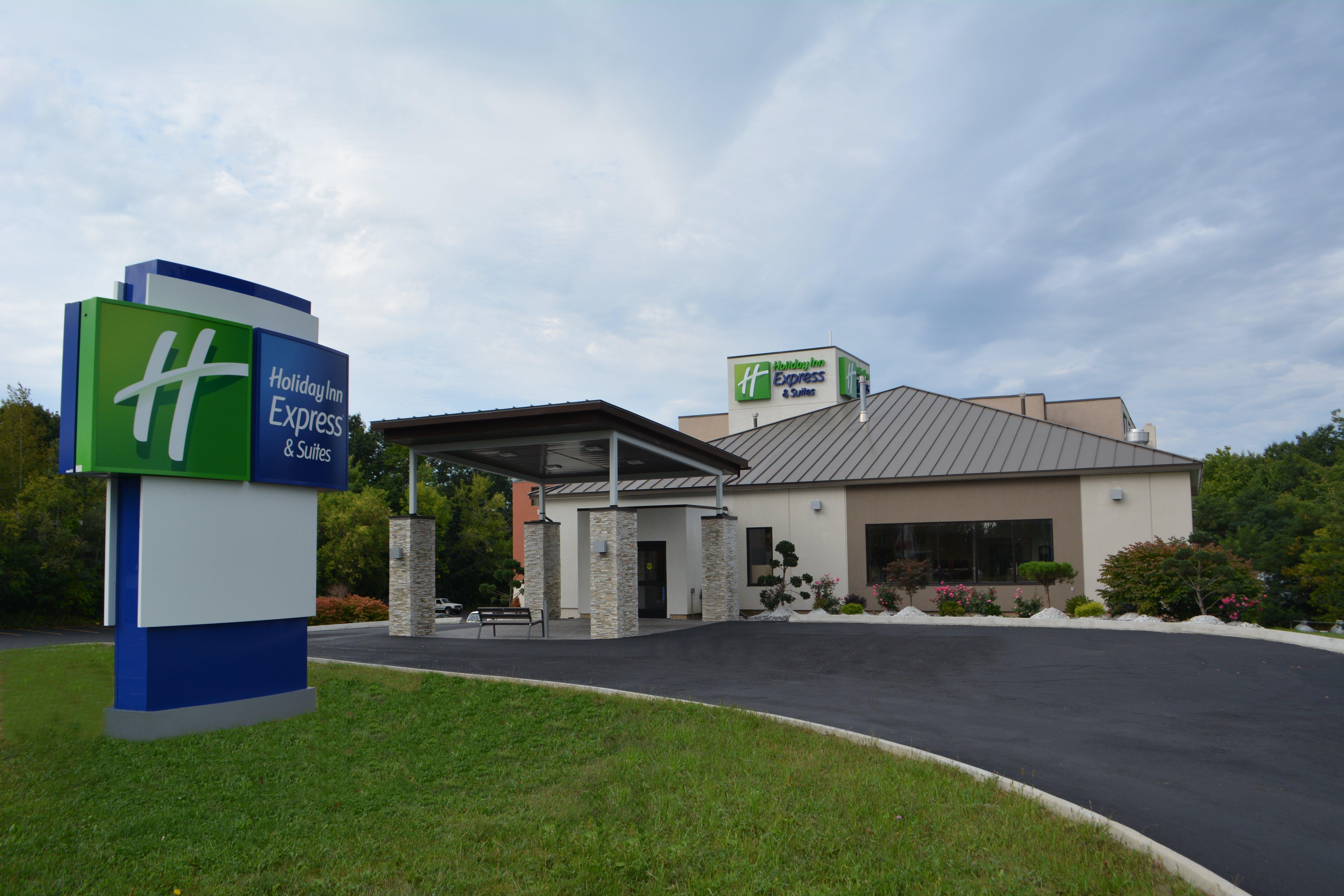 Holiday Inn Express & Suites Waterville - North By Ihg Eksteriør bilde