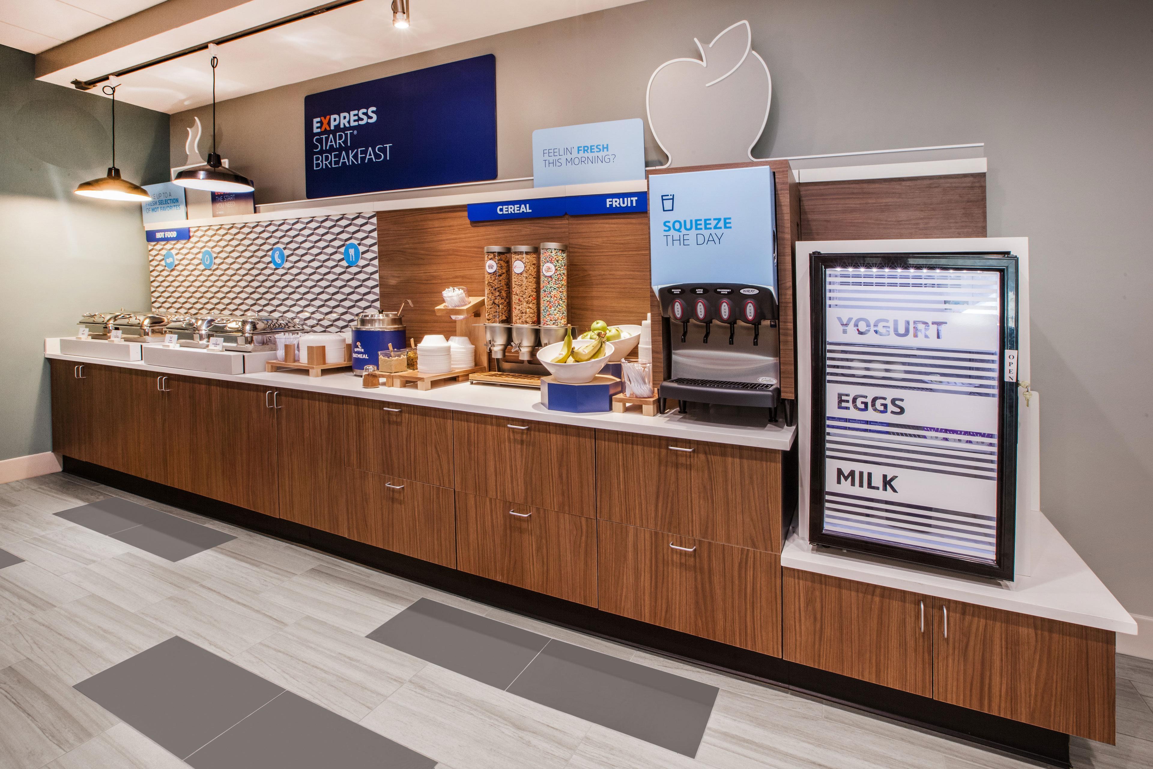 Holiday Inn Express & Suites Waterville - North By Ihg Eksteriør bilde