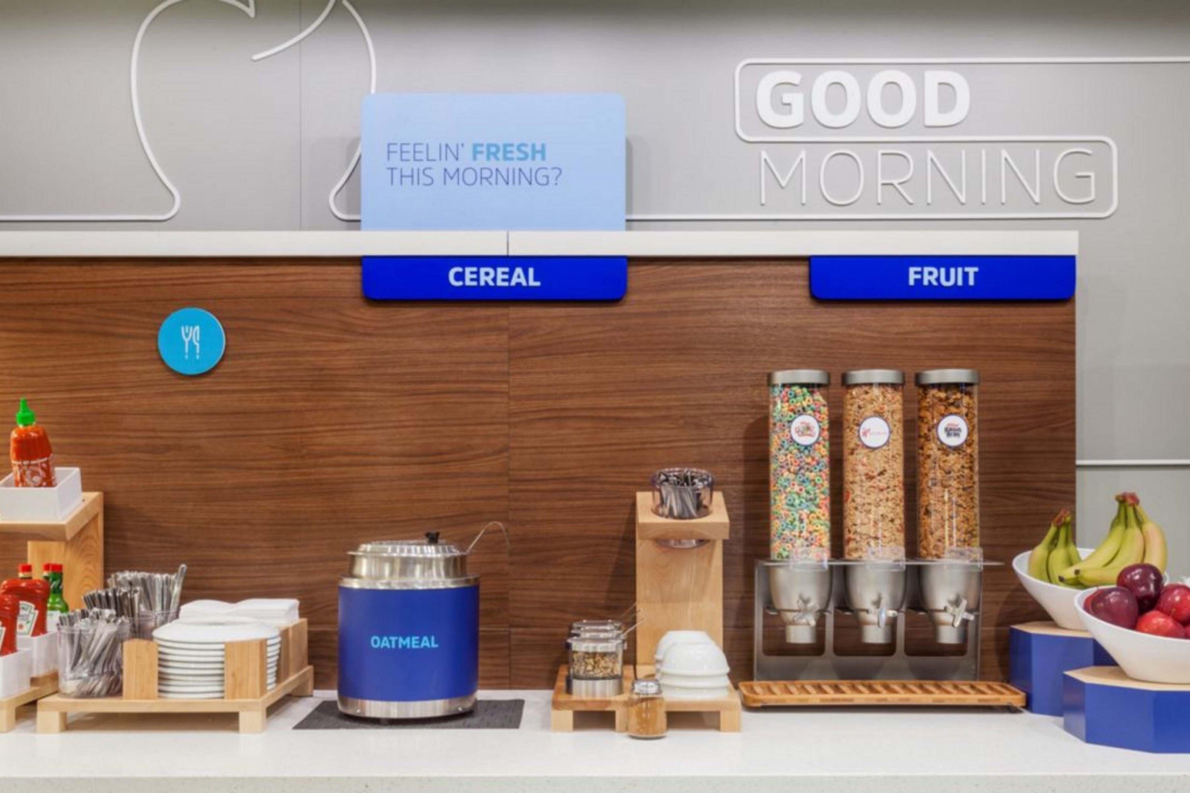 Holiday Inn Express & Suites Waterville - North By Ihg Eksteriør bilde