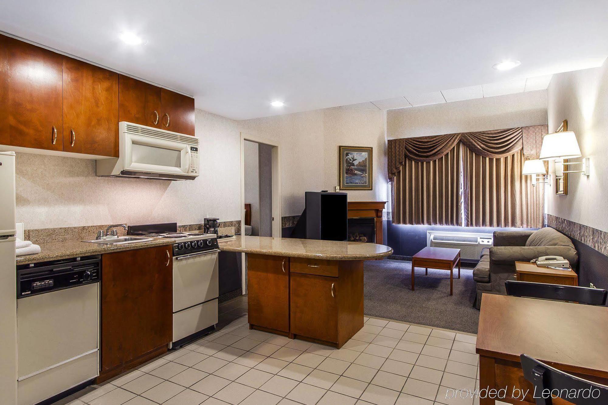 Holiday Inn Express & Suites Waterville - North By Ihg Eksteriør bilde