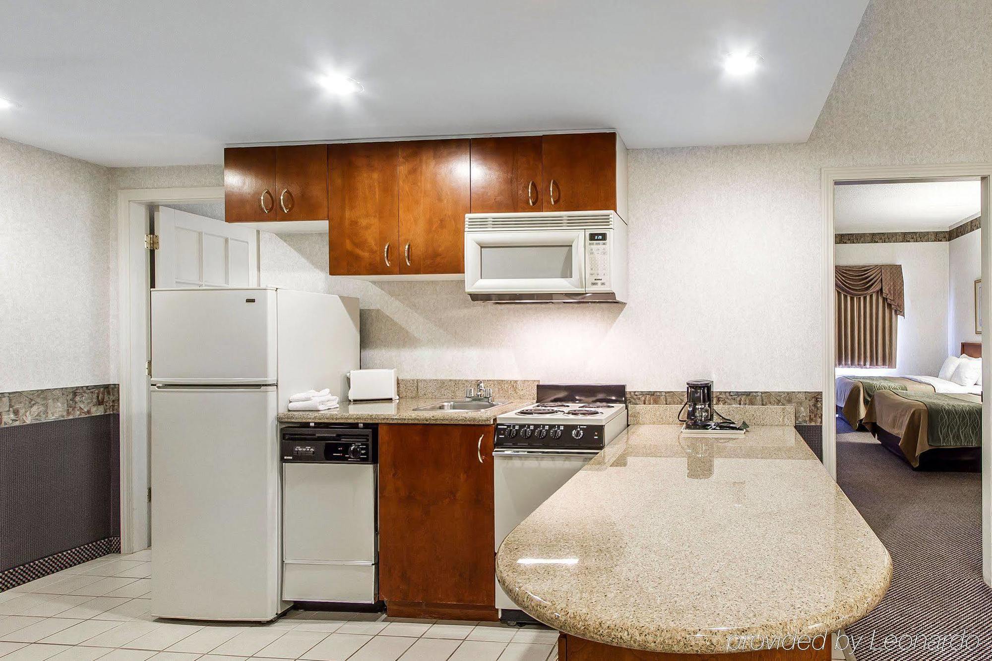 Holiday Inn Express & Suites Waterville - North By Ihg Eksteriør bilde